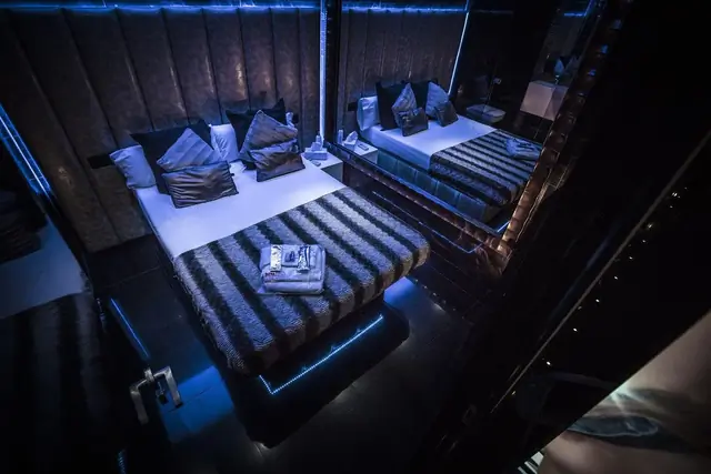 Chambre Cannes en el club La Vie en Rose de Barcelona — foto 4