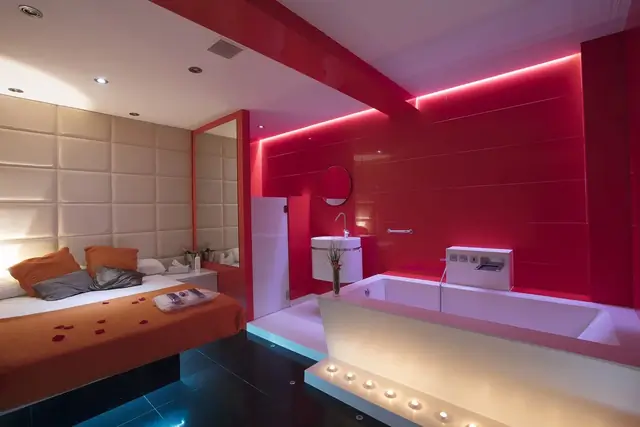 Chambre Nice — stanza privata del club La Vie en Rose a Barcellona